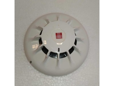 OPTICAL SMOKE DETECTOR  TYCO SAFETY  PRODUCTS  601P  516.600.001